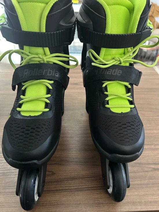 Rollerblade Microblade Inline Skate for Boys Adj. Size 5-8 - Picture 6 of 9